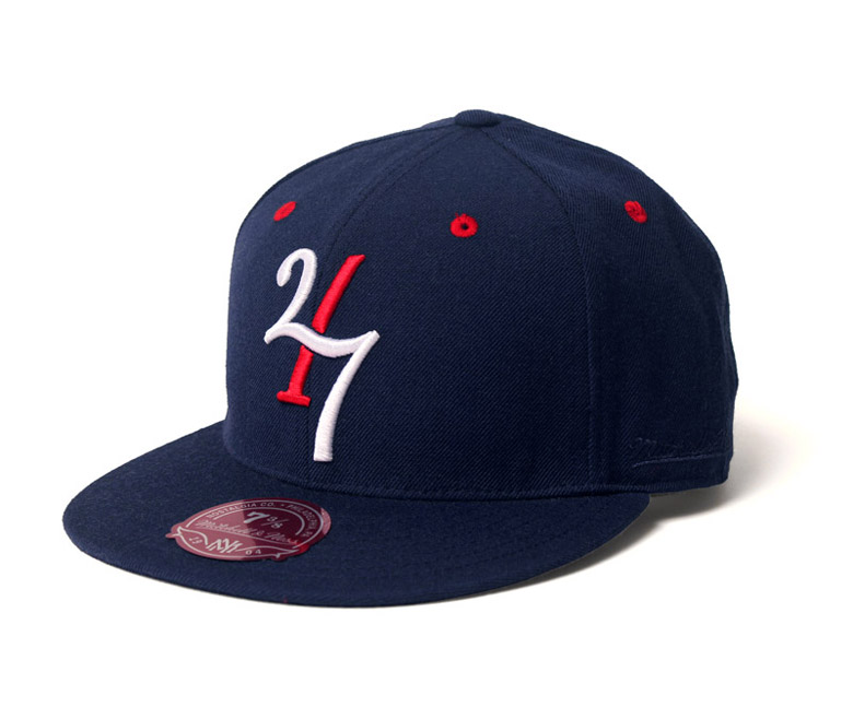 TwentyFour/Seven™ navy fitted hat