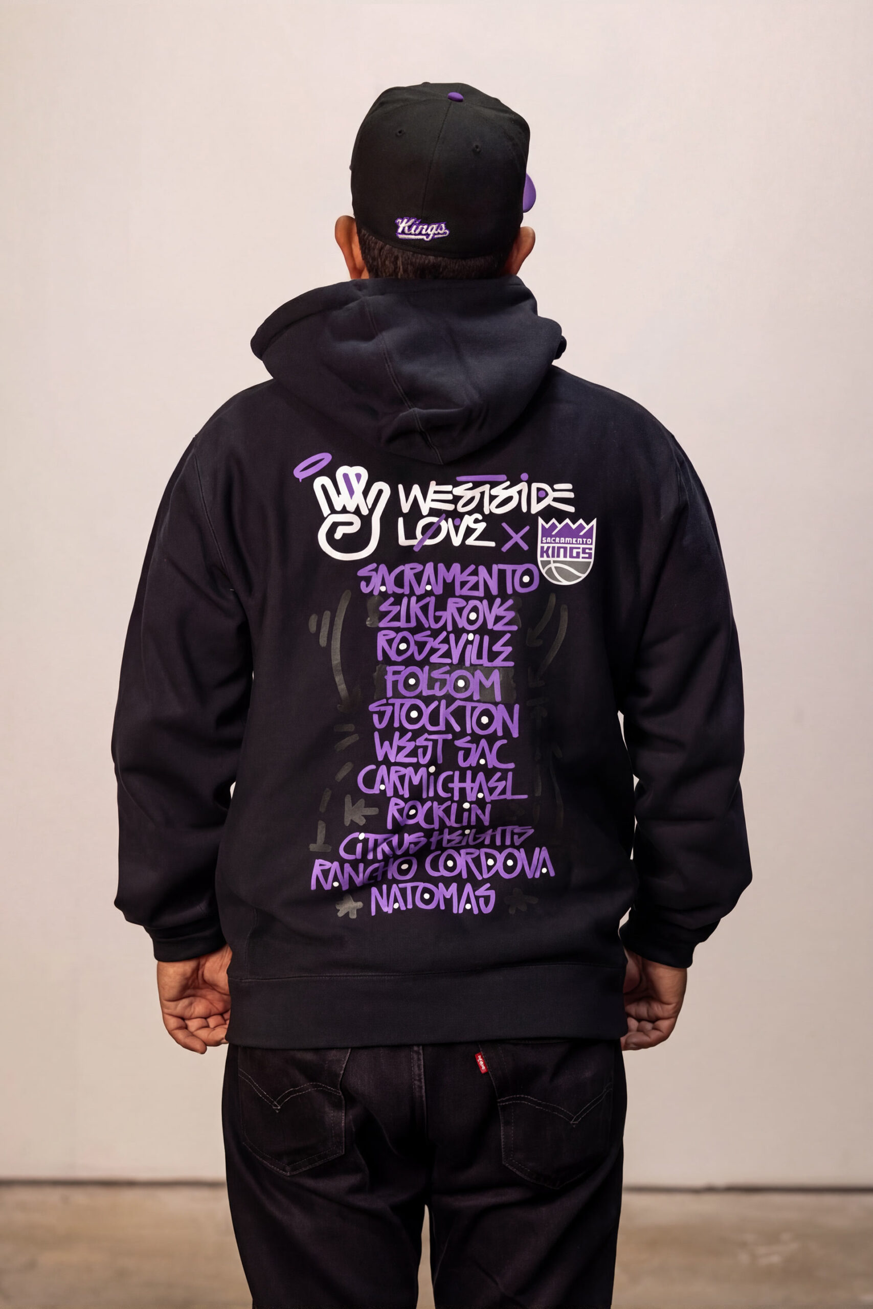 26-2-18—kings-hoodie-mistake-2